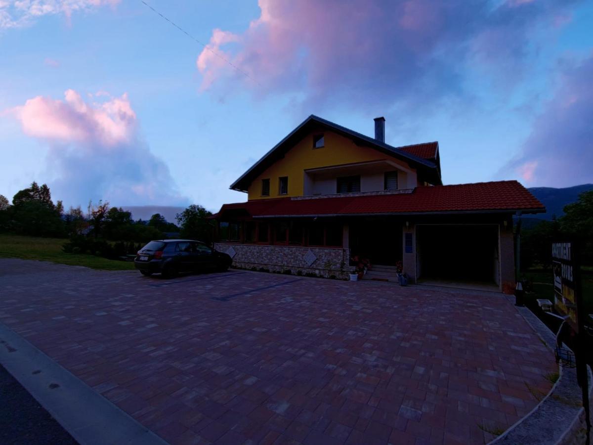 Apartments & Rooms Ramljak Korenica Exteriér fotografie